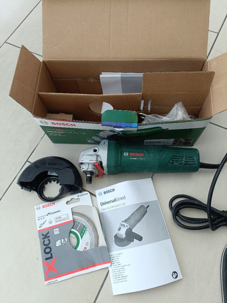 Bosch UniversalGrind 750-125 haakse slijper. Tegelslijper, Doe-het-zelf en Bouw, Gereedschap | Slijpmachines, Ophalen, Zo goed als nieuw
