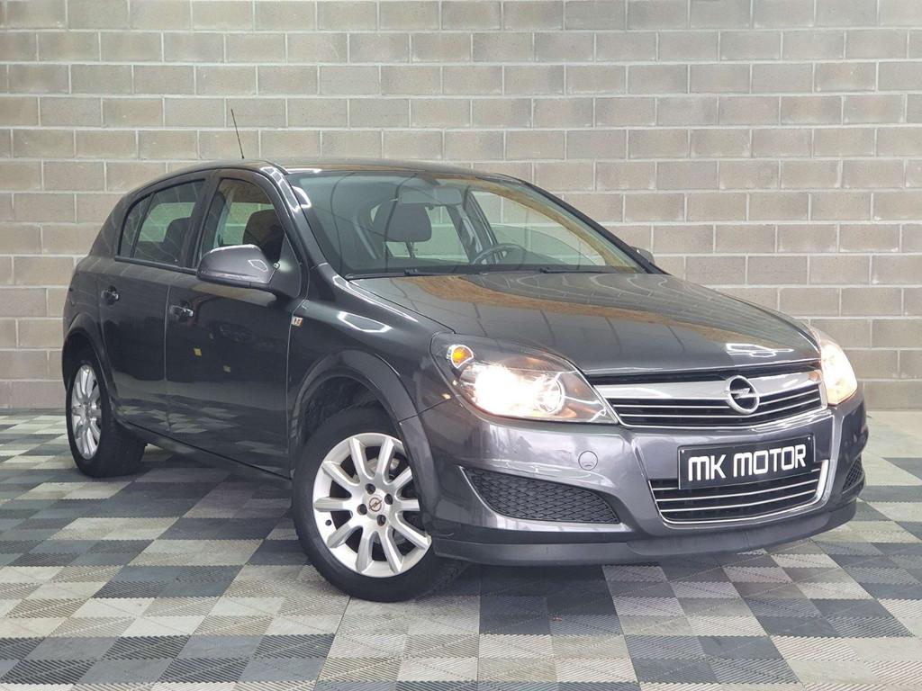 Opel Astra 1.4 ESSENCE 90CV - 5 PORTES - CRUISE - CLIM, Autos, Argent ou Gris, 90 ch, Boîte manuelle, Tissu