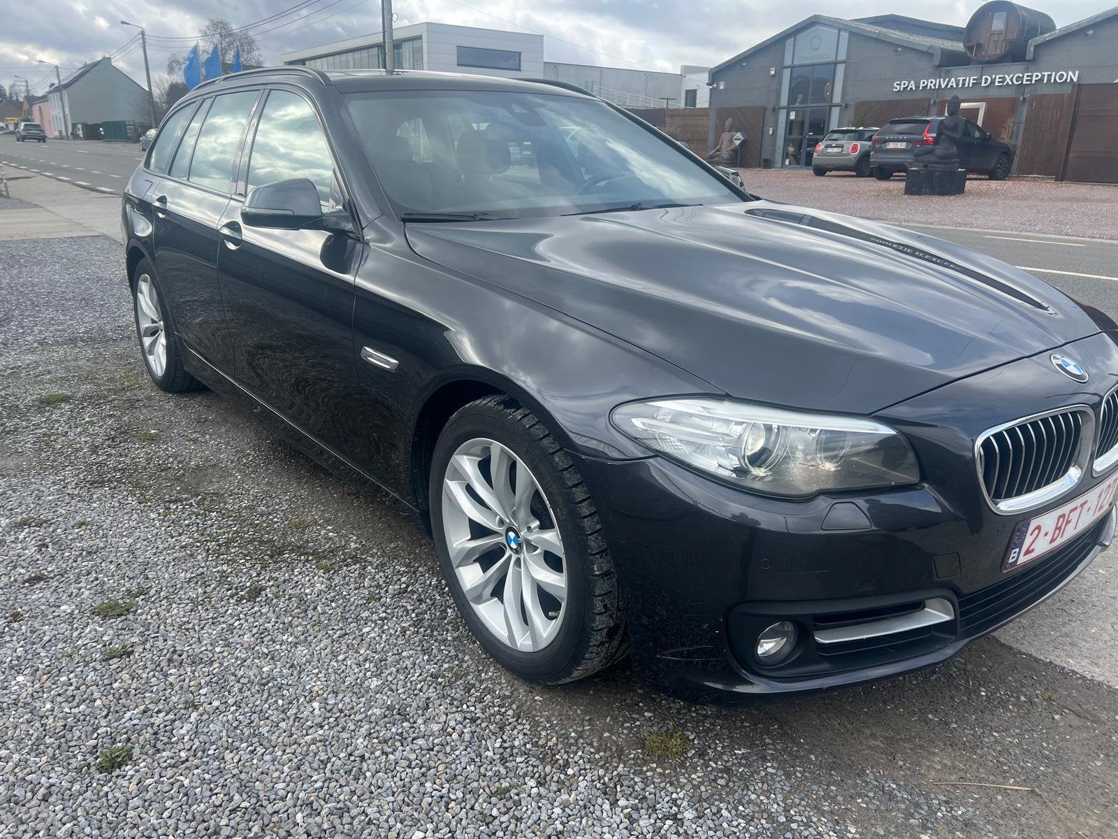 BMW 5-serie 520d Touring — Diesel — Automaat, Auto's, Automaat, 4 cilinders, Zwart, 5 deurs