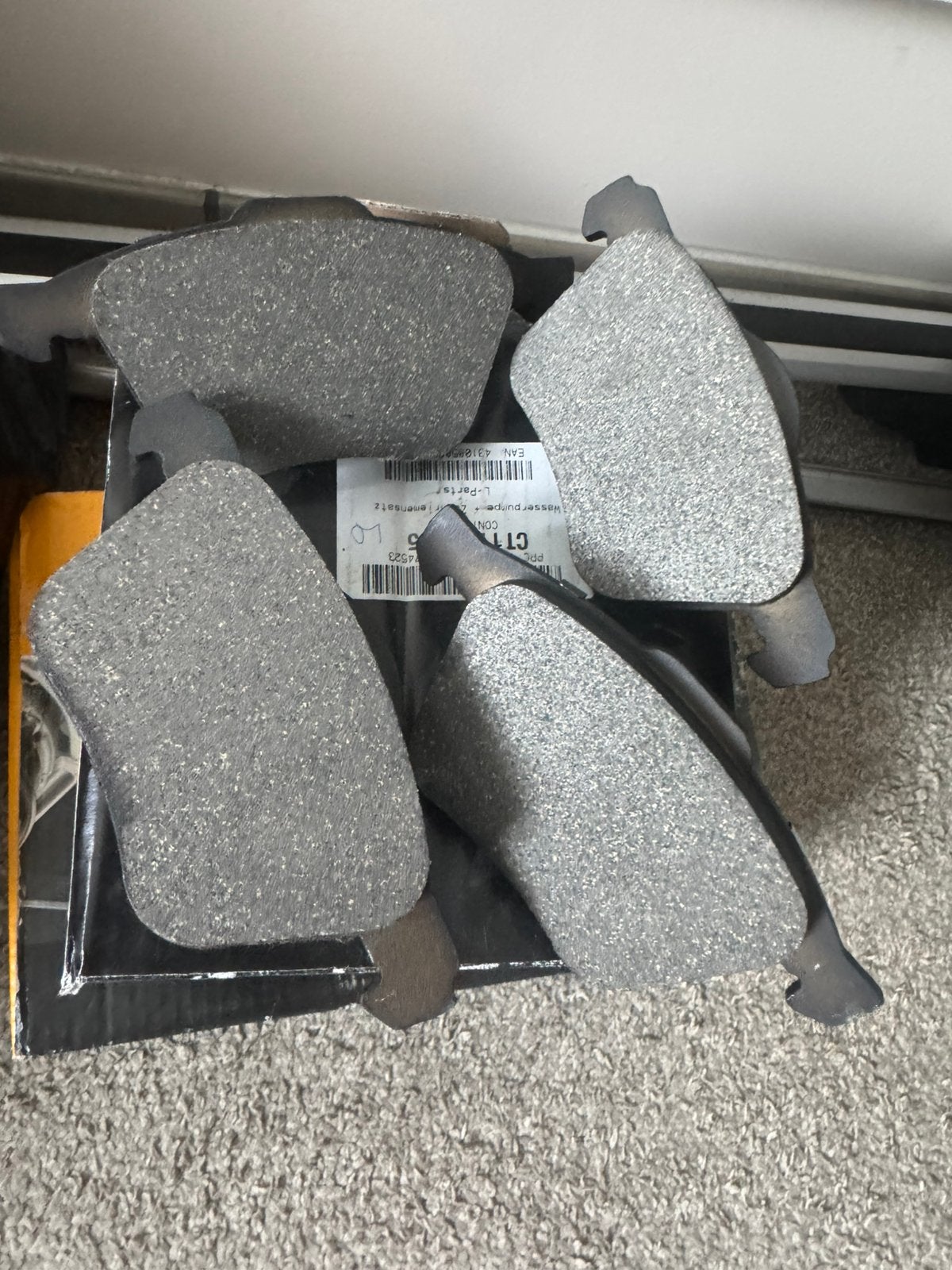 Plaquettes de frein et Couroi de distribution Volvo v50, Autos : Pièces & Accessoires, Enlèvement, Volvo