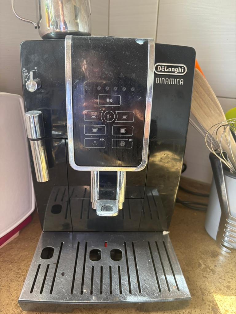 Machine à café Delonghi Dinamica, Electroménager, Cafetières, Enlèvement, Comme neuf, Cafetière