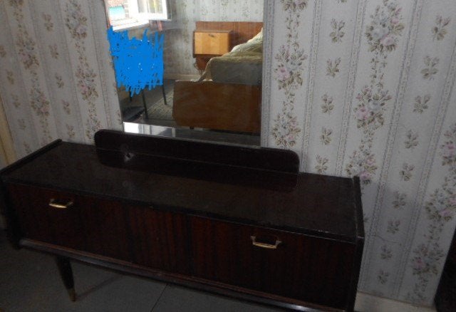 vintage kastje op houten pootjes, Ophalen, Gebruikt