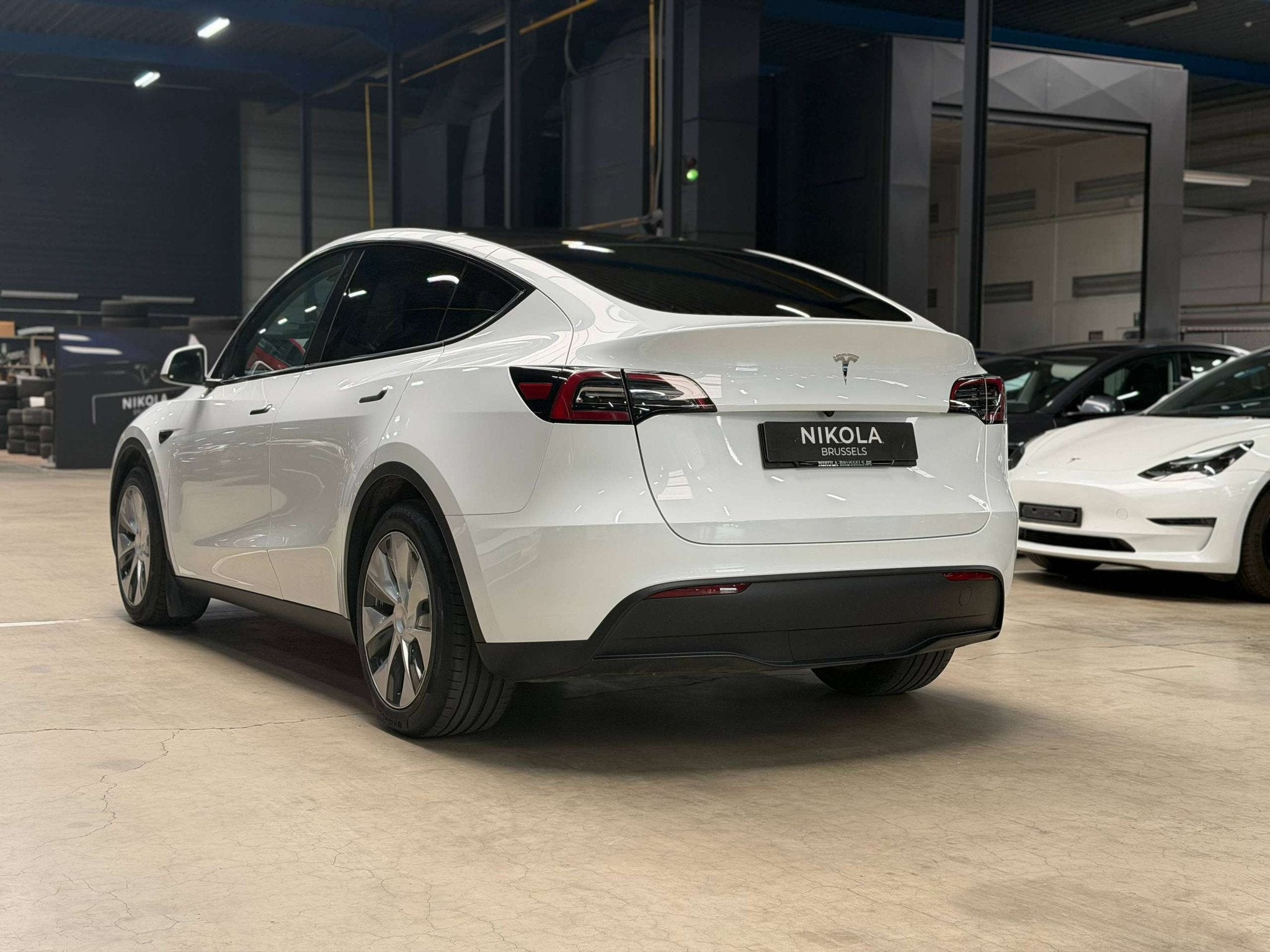 Tesla Model Y RWD - PREMIUM - HIGHWAY AUTOPILOT, Autos, Tesla, 299 ch, Achat, Entreprise, Noir