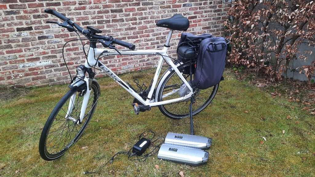 Giant Aspiro Hydrid (vélo électrique à 21 vitesses), Vélos & Vélomoteurs, Vélos électriques, Enlèvement ou Envoi, 50 km par batterie ou plus
