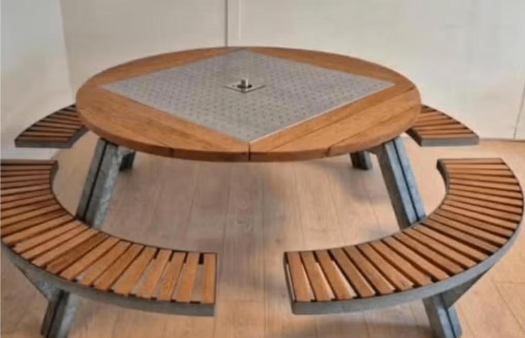extremis gargantua iroko hout, Enlèvement, Bois