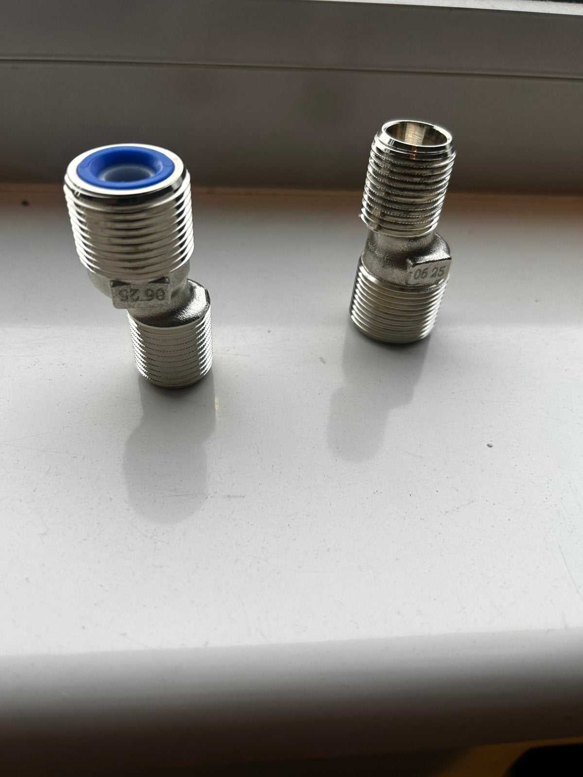 Nieuwe Hansgrohe S-koppelingen (set van 2), Doe-het-zelf en Bouw, Ophalen, Nieuw