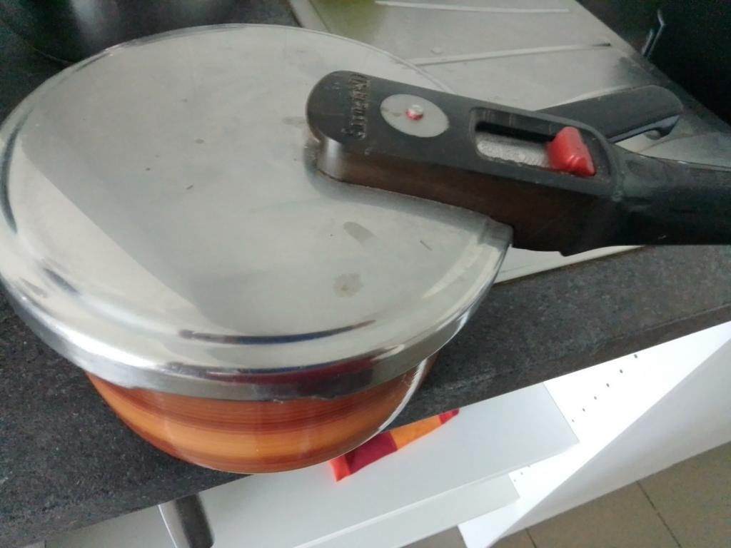 Snelkoker, Ophalen