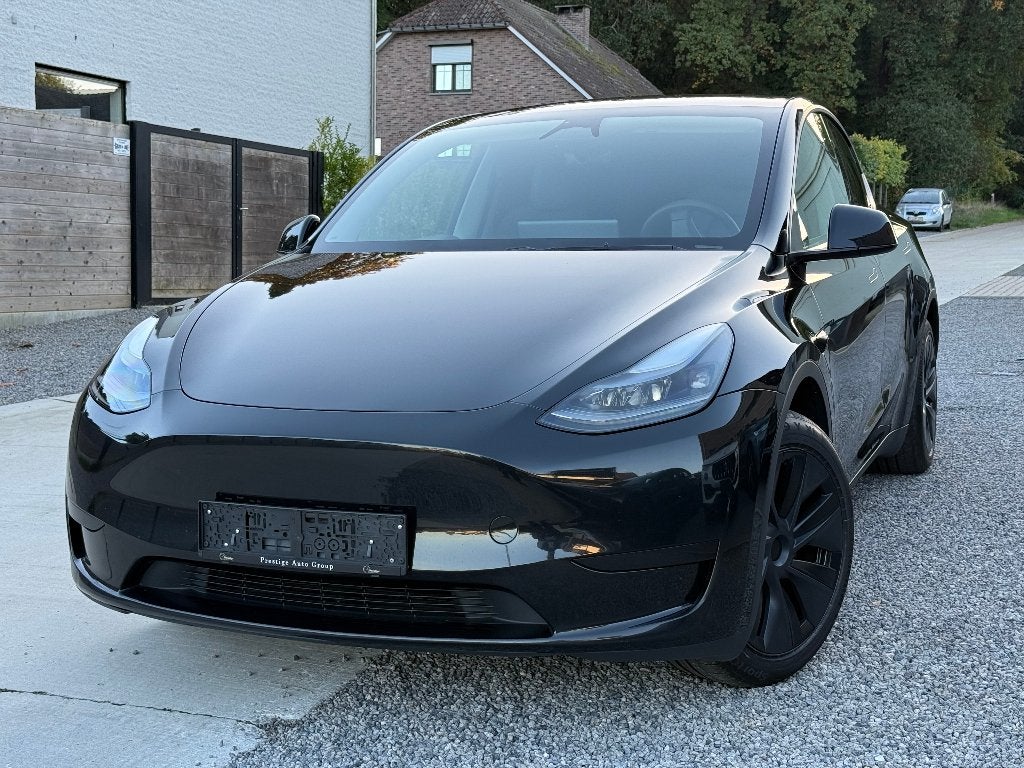 Tesla Model Y Std. Range RWD *360*Pano*Dodehoek*Keyless*ACC, Auto's, Automaat, Dealer onderhouden, Achterwielaandrijving, Zwart
