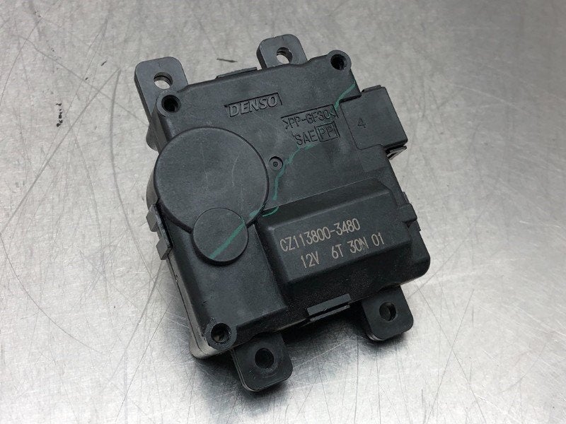 ACTIONNEUR MOTEUR VOLET CHAUFFAGE Suzuki Vitara (LY / MY), Utilisé, Suzuki
