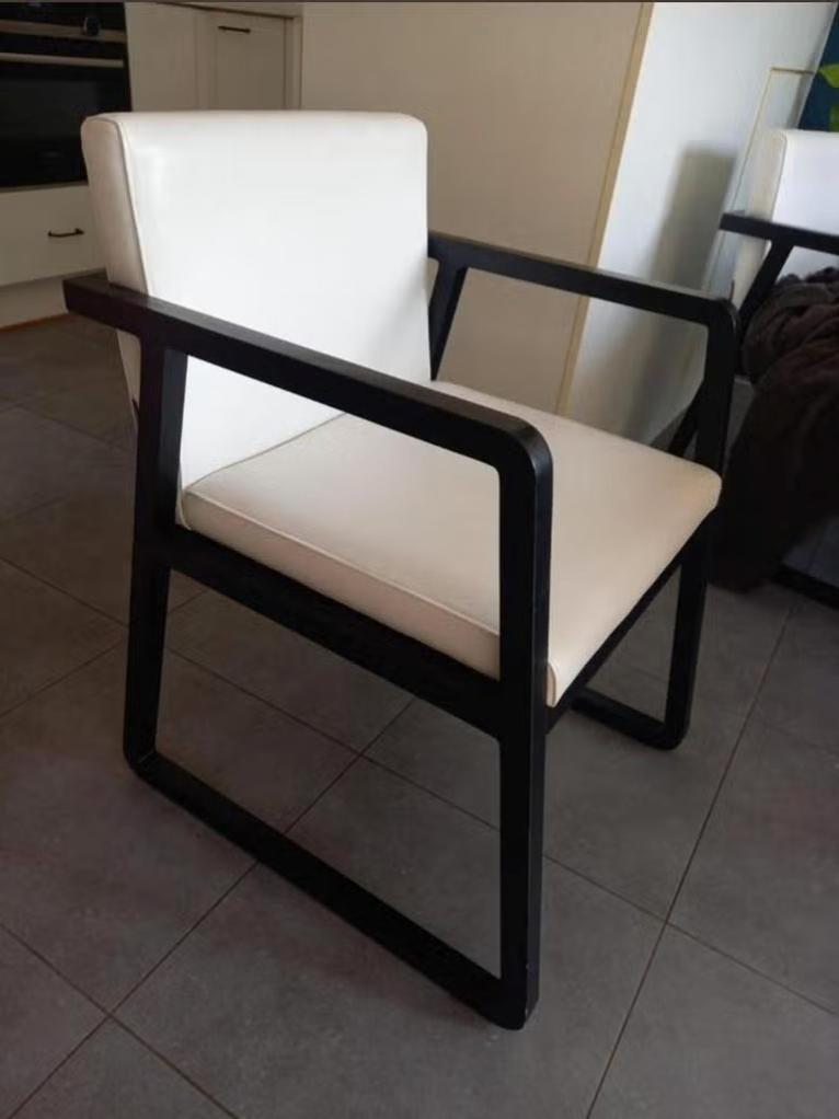 4 comfortabele Sancal eetkamerstoelen, Huis en Inrichting, Stoelen, Ophalen, Gebruikt, Wit, Vier