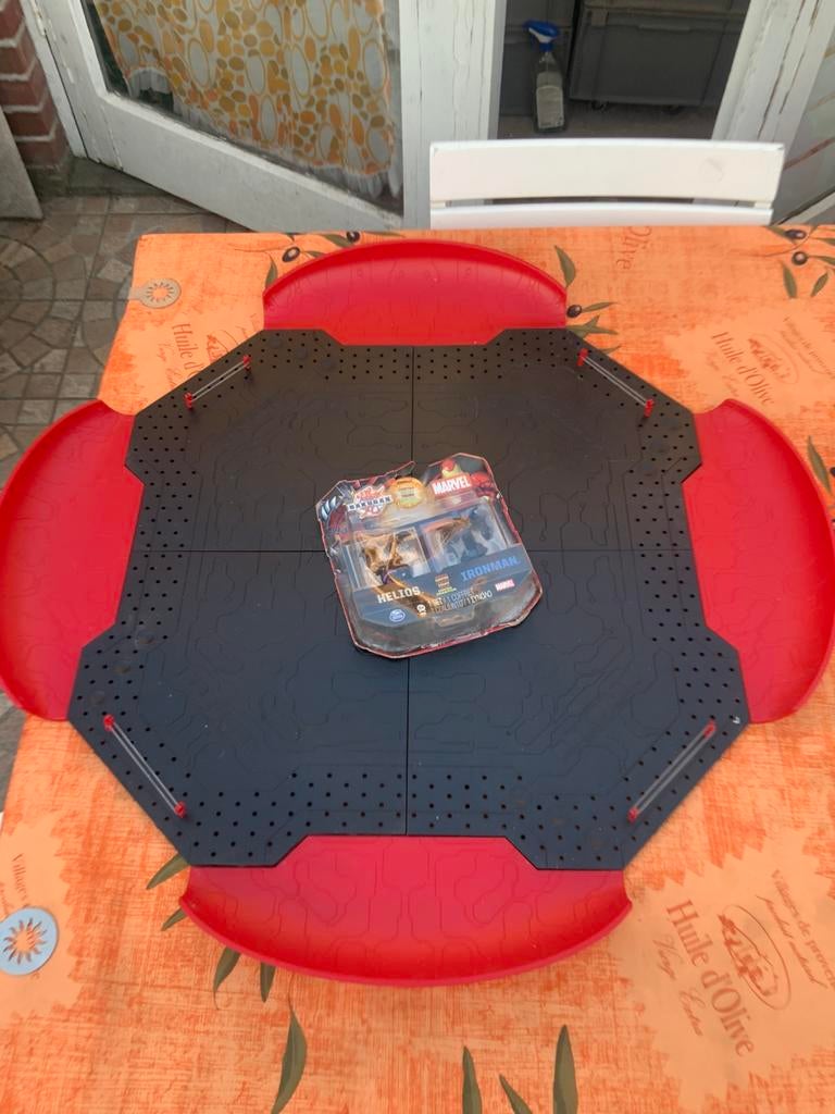 Arene Bakugan avec 1 set, Enlèvement, Comme neuf
