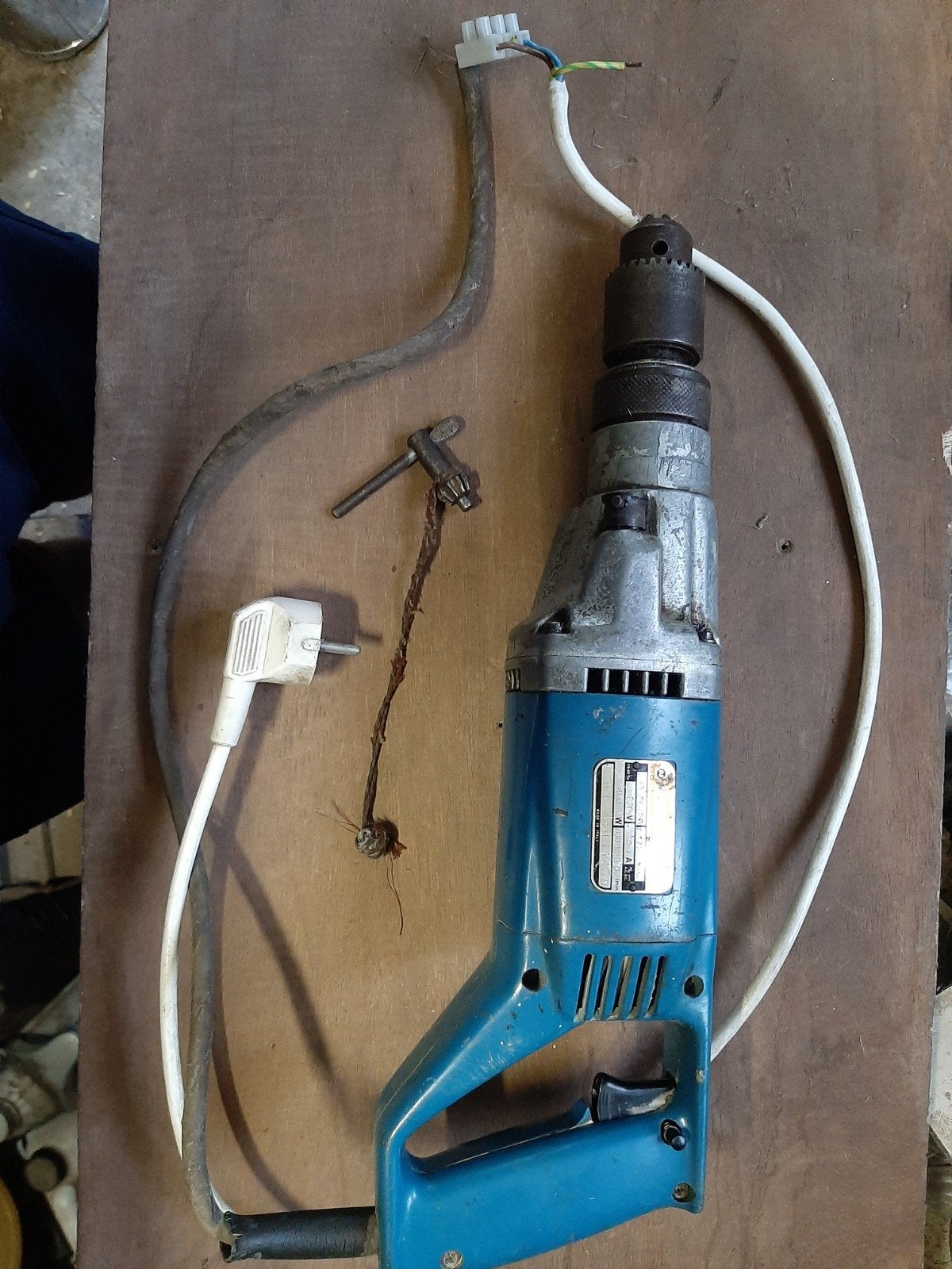 foreuse Black & Decker, Bricolage & Construction, Enlèvement ou Envoi, Utilisé, 400 à 600 watts, Perceuse