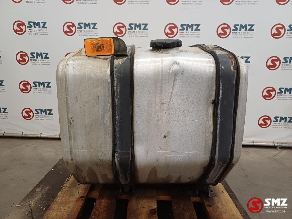 Occ brandstoftank 300L met steunen Volvo, Auto-onderdelen, Gebruikt, Volvo, Brandstofsystemen