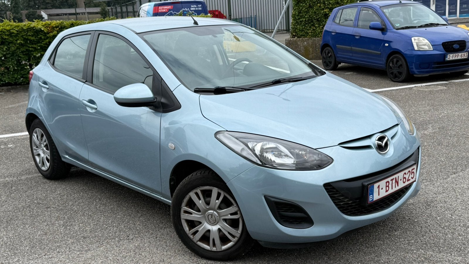 Mazda 2 1.4i Essence Euro5 8/2011 5 Portes Clim Radio Cd, Autos, Mazda, Achat, Entreprise, 5 portes, 5 places