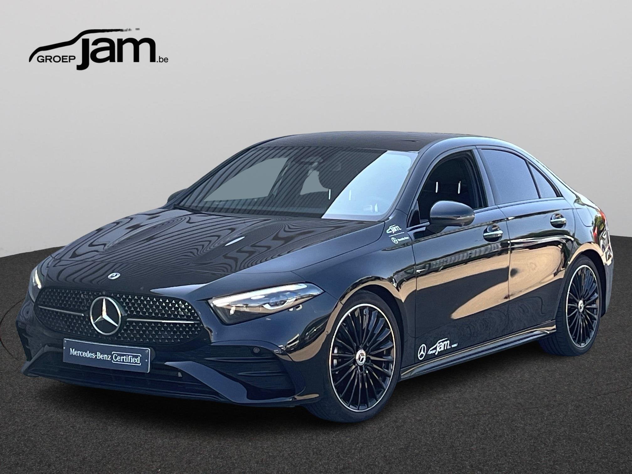 Mercedes-Benz A-Klasse Limousine A 180 d AMG Line, Auto's, 4 deurs, Stof, 4 cilinders, 116 pk
