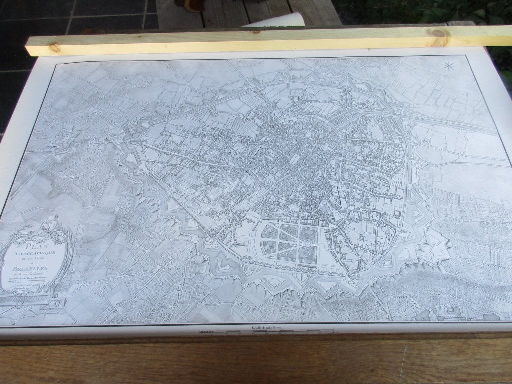kaart van stad brussel  100x70 cm, Boeken, Ophalen of Verzenden