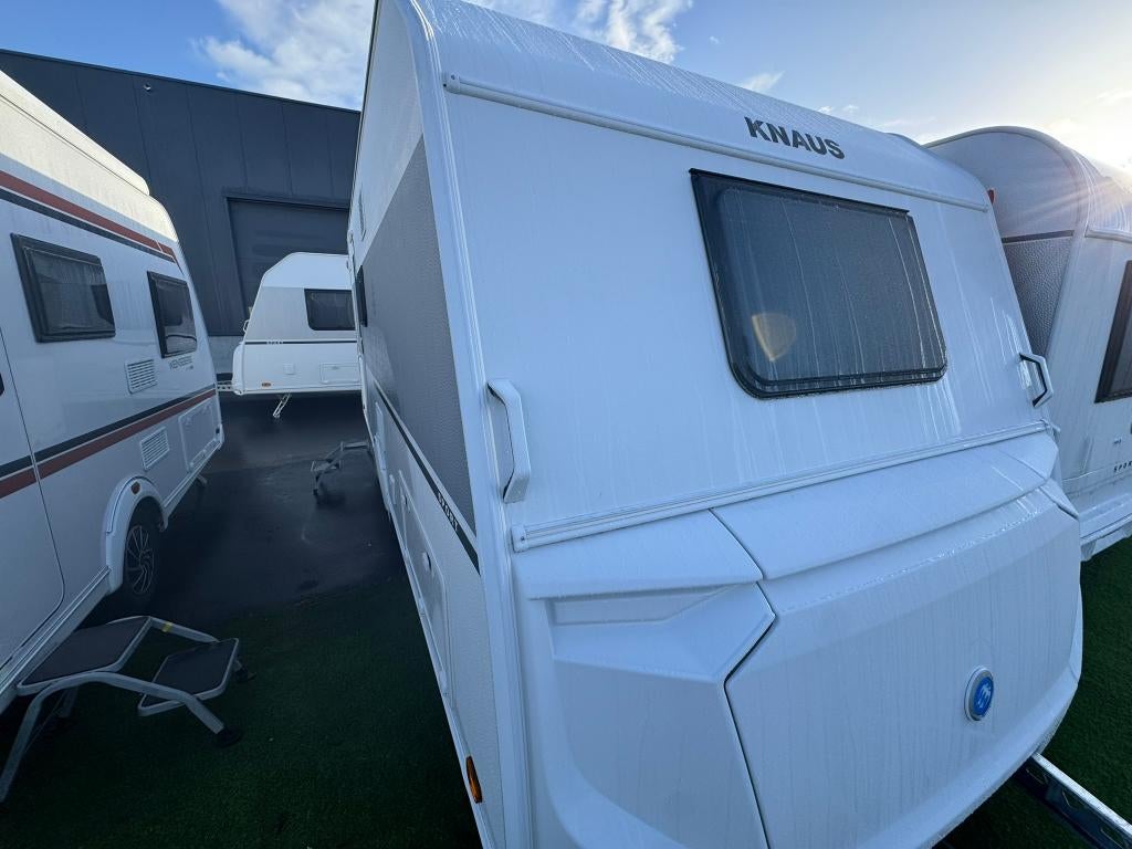 Knaus Sport 540 FDK, Caravans en Kamperen, Caravans, 7 tot 8 meter, Bedrijf, Treinzit, Schokbreker