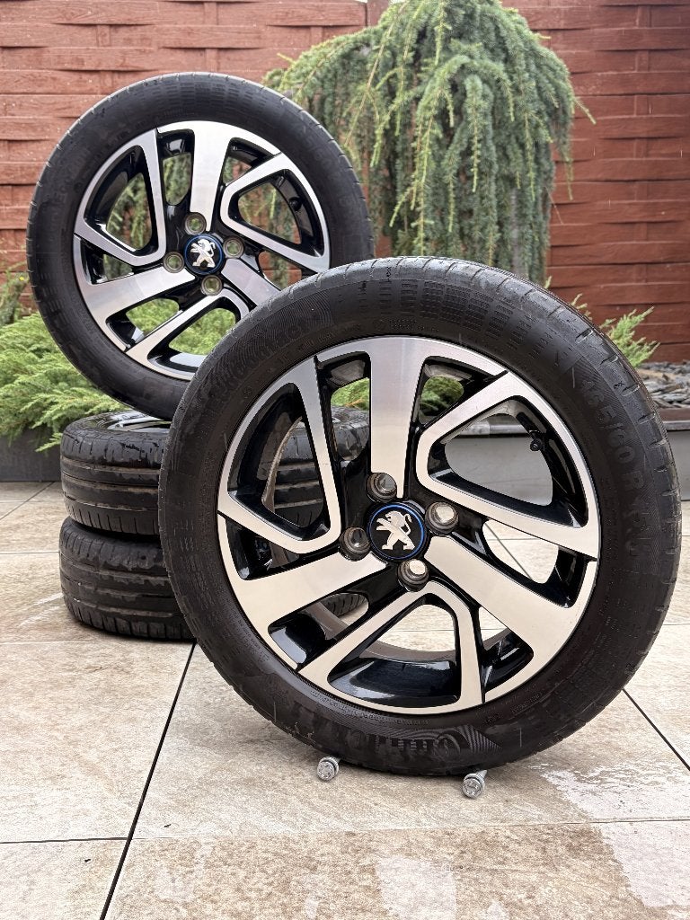 Original 15" Peugeot 108 Jantes et pneus M25, 15 pouces, Pneus et Jantes, Véhicule de tourisme, Pneus été