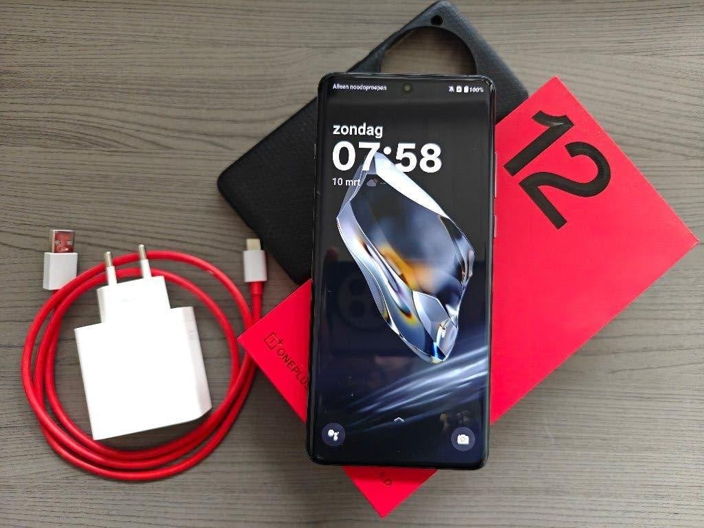 OnePlus 12 - Silky Black | 16 GB RAM + 512 GB ROM, Télécoms, Téléphonie mobile | Marques Autre, Classique ou Candybar, Enlèvement