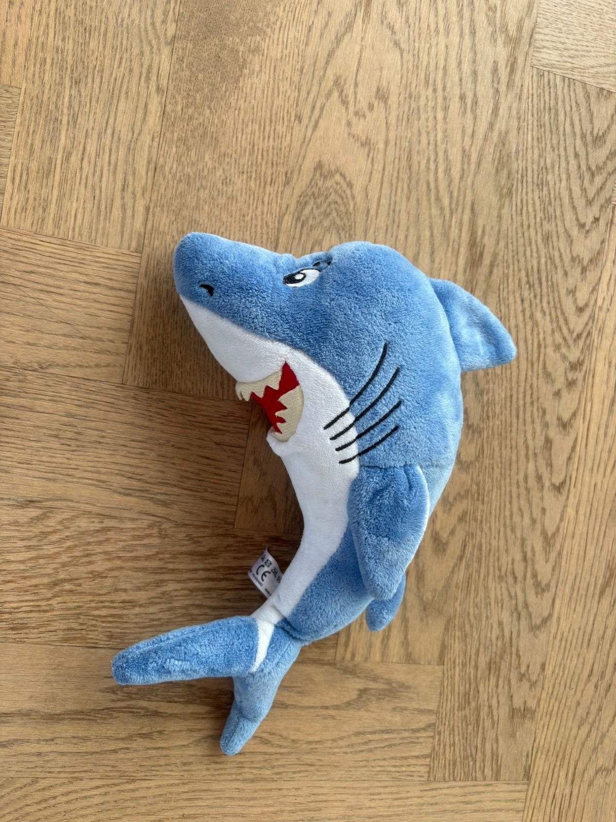 Requin en peluche Studio 100, Enlèvement ou Envoi