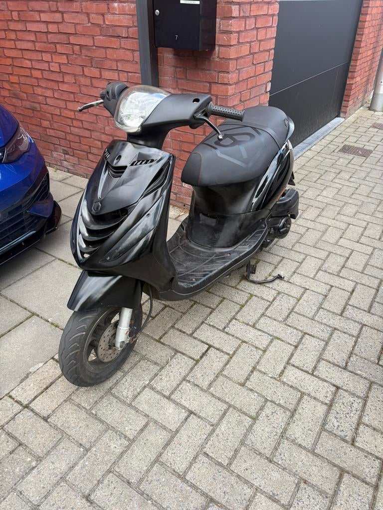Piaggio zip A klasse, Fietsen en Brommers, Scooters | Piaggio, Ophalen of Verzenden, Zo goed als nieuw, Zip