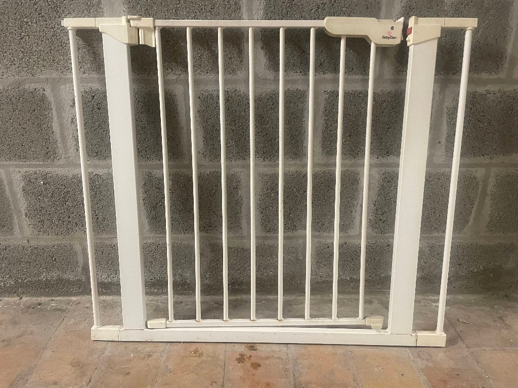 Barrière de sécurité enfant pour escaliers à donner, Enfants & Bébés, Barrière de sécurité, Enlèvement, Utilisé, Métal ou Fer