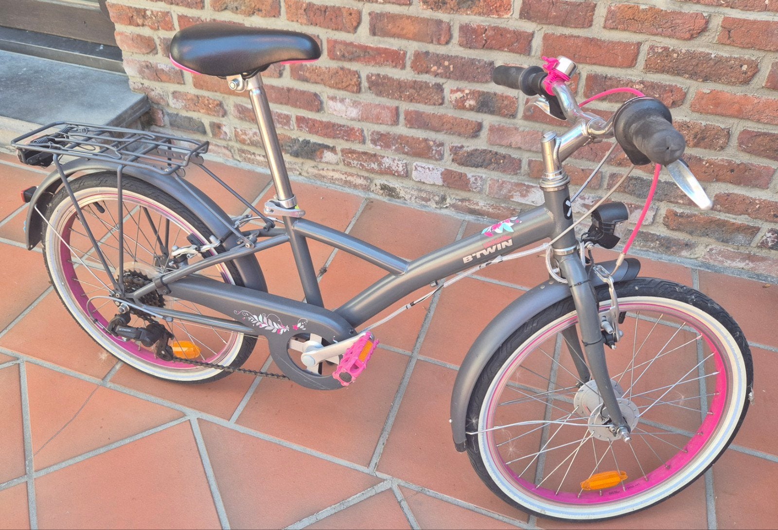 vélo fille Btwin  6 à 9 ans, Vélos & Vélomoteurs, Autres marques, Vitesses, 18 à 20 pouces, Femmes