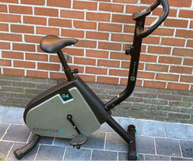 Hometrainer domyos essential, Jambes, Comme neuf, Enlèvement, Vélo d'appartement