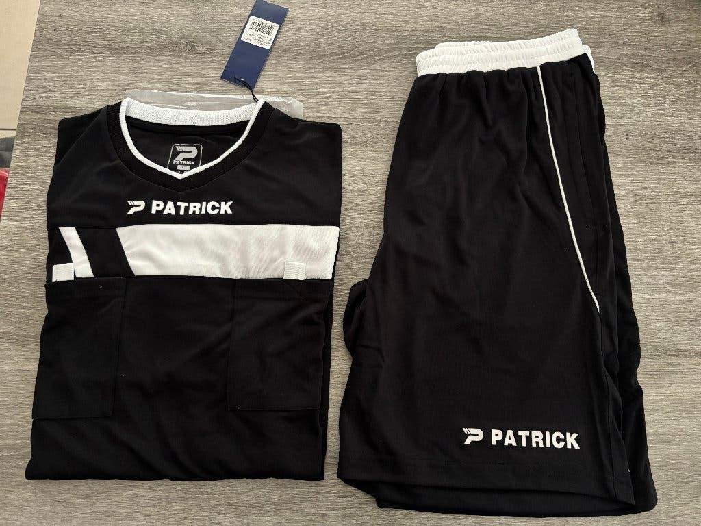 Tenue football arbitre, Sports & Fitness, Football, Taille M, Enlèvement ou Envoi, Neuf, Maillot