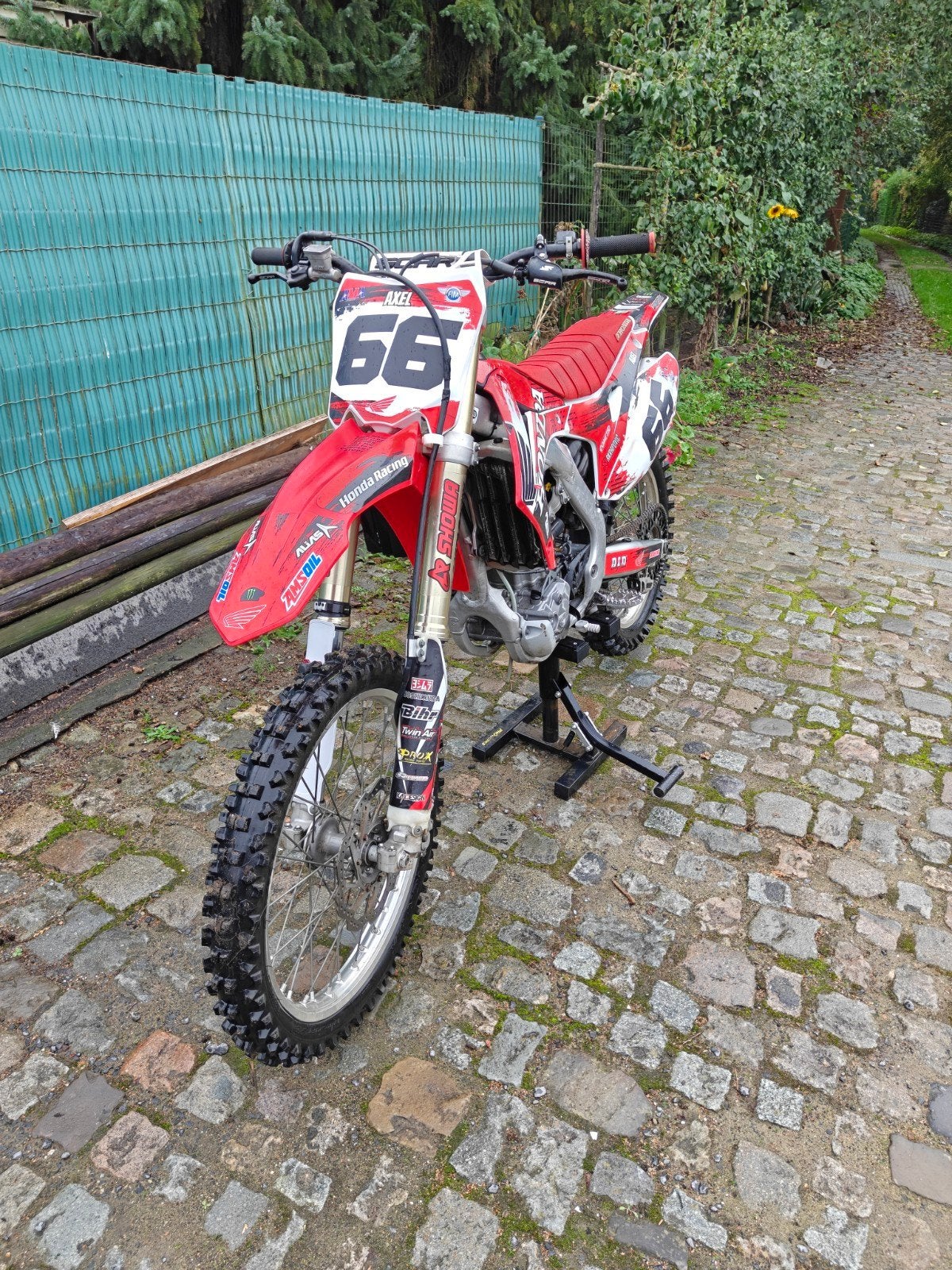 Honda CRF250R, Motoren, Particulier