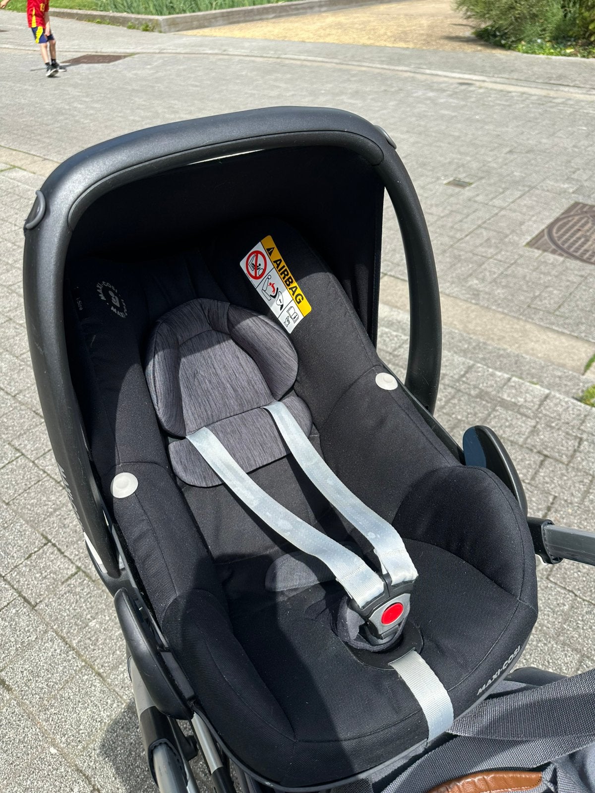 Maxi-Cosi CabrioFix I-Size Autostoel Zwart, Ophalen, Zo goed als nieuw, Maxi-Cosi, Autogordel of Isofix