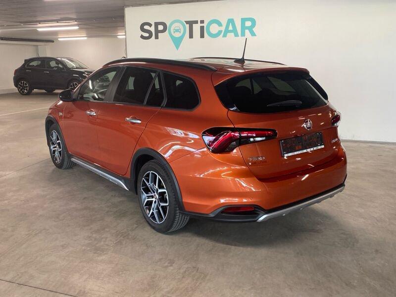 Fiat Tipo Hybrid DCT7 Cross automaat, Achat, Entreprise, 1469 cm³, Autres couleurs
