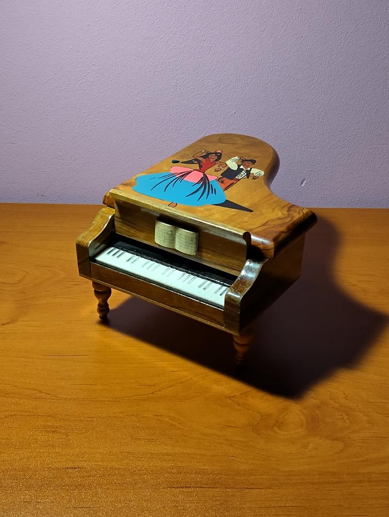 Boîte à musique piano en bois vintage année 60 (testé), Enlèvement