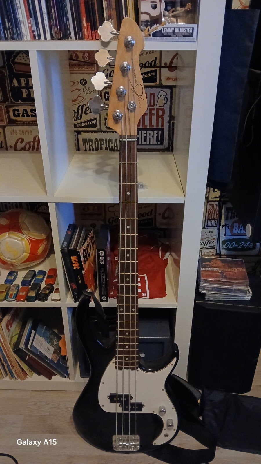 Peavey Milestone BXP basgitaar, Musique & Instruments, Instruments à corde | Guitares | Basses, Enlèvement, Comme neuf, Électrique
