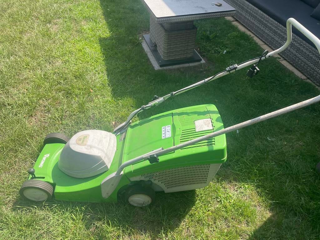 Grasmaaier VIKING, Tuin en Terras, Ophalen, Zo goed als nieuw, Elektrische grasmaaier