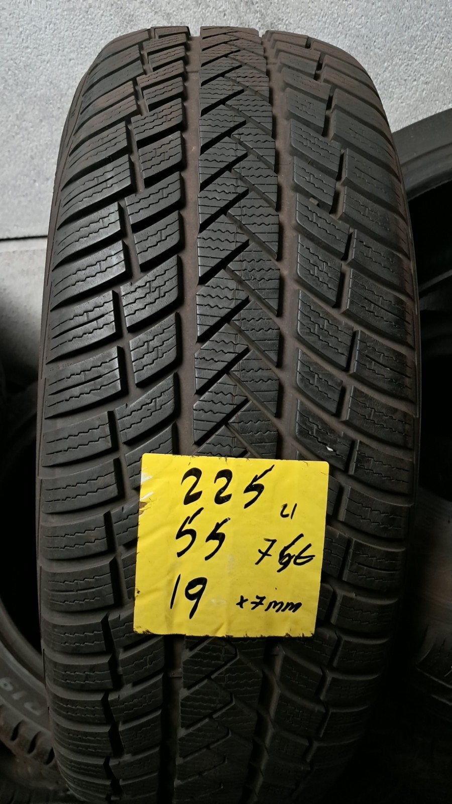 225/55/19 225/55r19 2255519 winter demo Vredestein 7mm, Auto-onderdelen, Ophalen