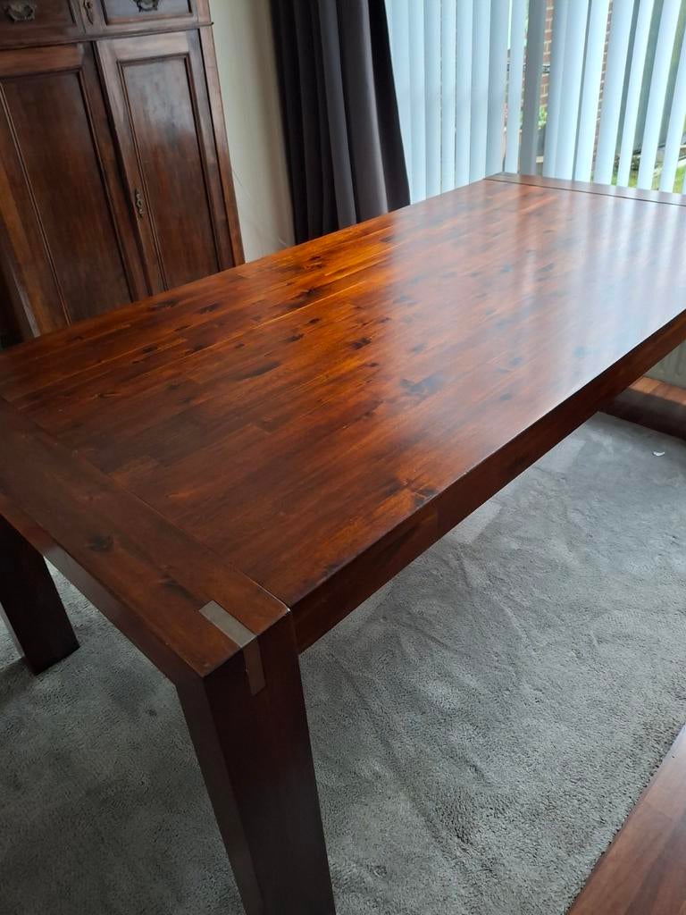Mahonie eettafel, Ophalen