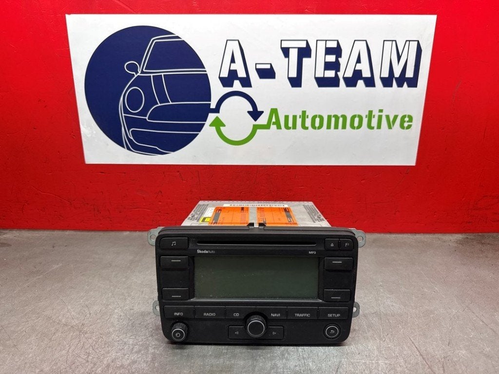SYSTEME NAVIGATION GPS Skoda Fabia II (5J) (|1Z0035191A|), Utilisé, Info@skoda-auto.de, Skoda, Max-Planck-Straße  3-5
64331  Weiterstadt, DE