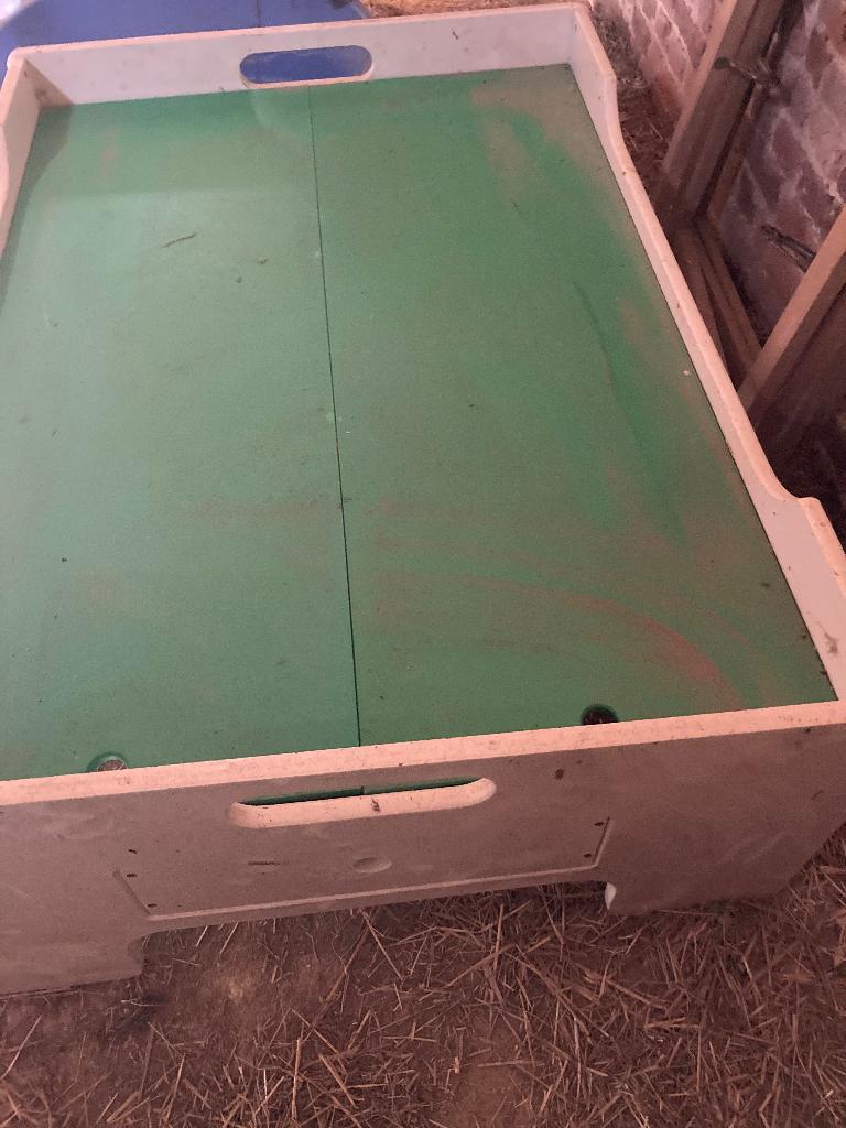 Table basse de jeu pour enfants, Enlèvement, Utilisé, Table