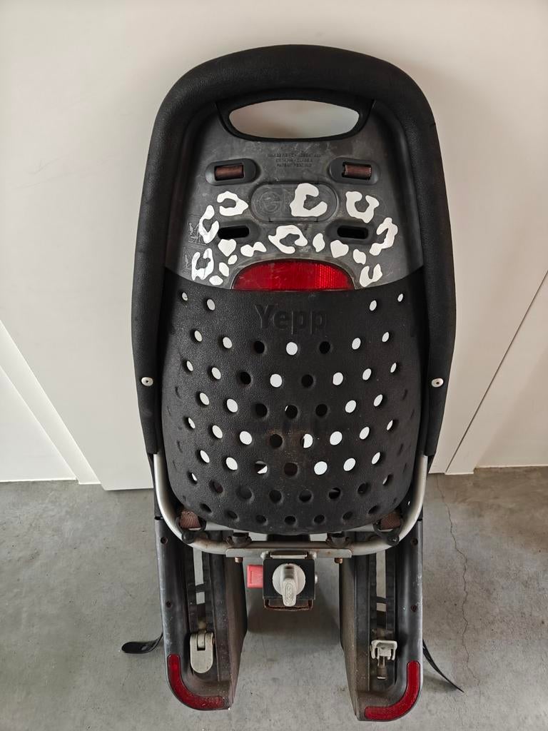 Yepp maxi fietsstoeltje, Fietsen en Brommers, Fietsaccessoires | Fietsstoeltjes, Ophalen, Achterzitje, Yepp (Thule), Gebruikt