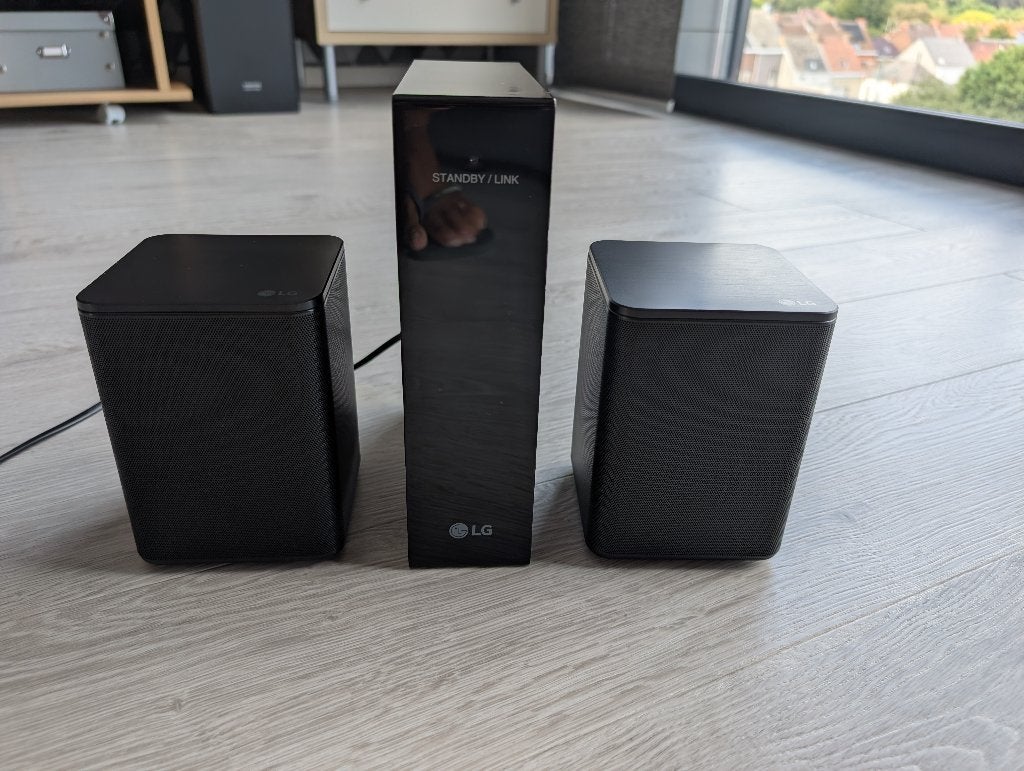 Kit d'enceintes arrière sans fil LG Electronics SPK8, Autres marques, Comme neuf, Enlèvement, 70 watts ou plus