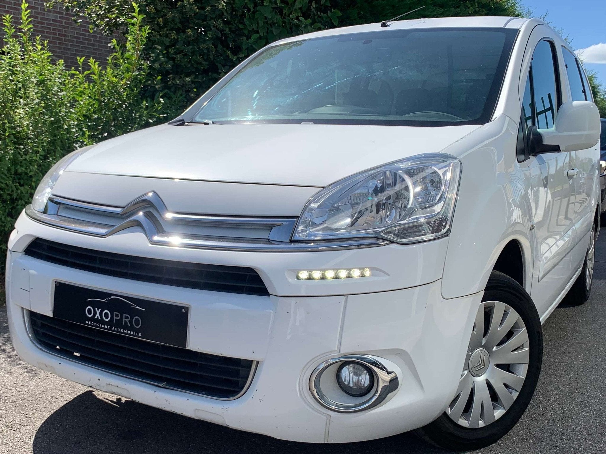 Citroën Berlingo 1.6 HDI Utilitaire 90CV / Boite Auto / Air, Autos, 90 ch, 4 portes, Entreprise, Capteur de lumière