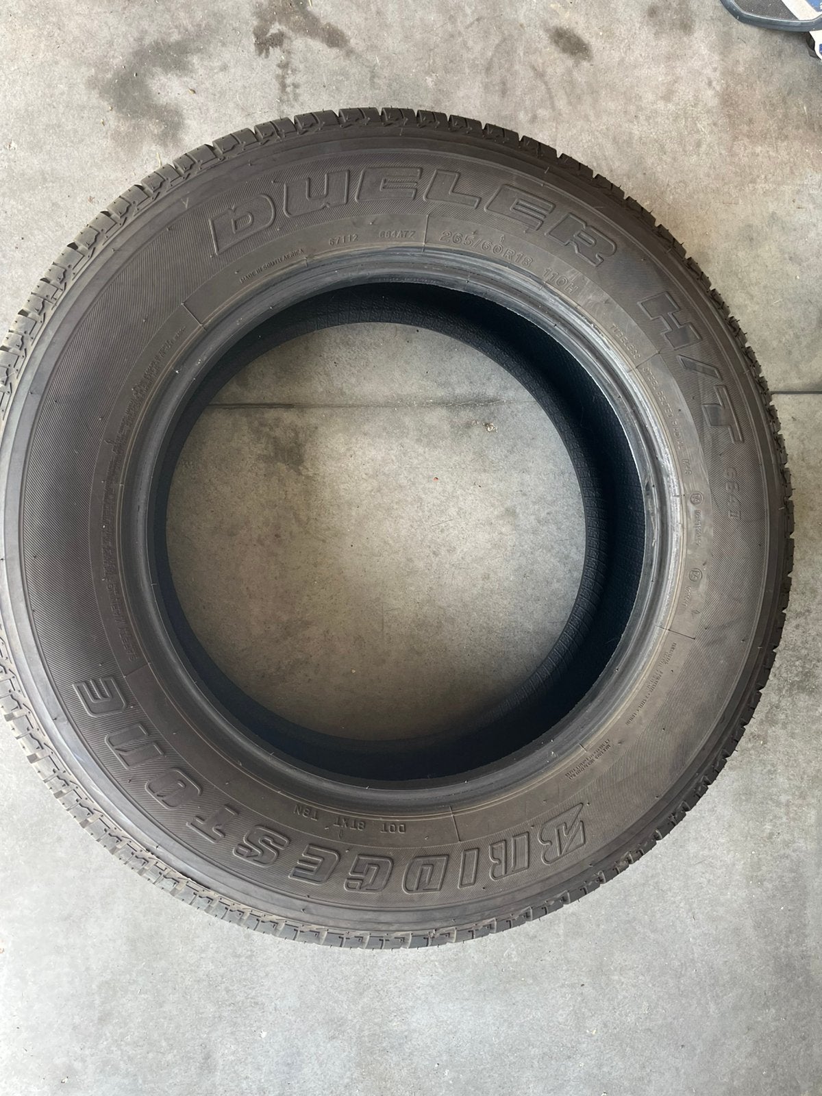 Pneu Bridgestone, Enlèvement, Comme neuf