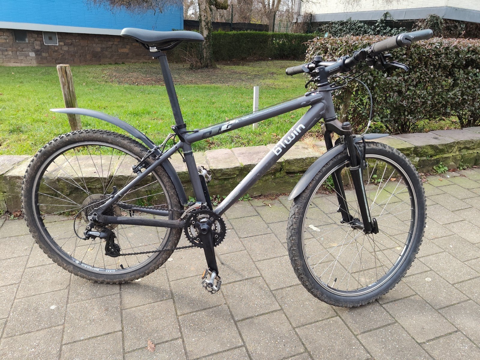 B'Twin MTB  49 klaar om te rijden, Ophalen