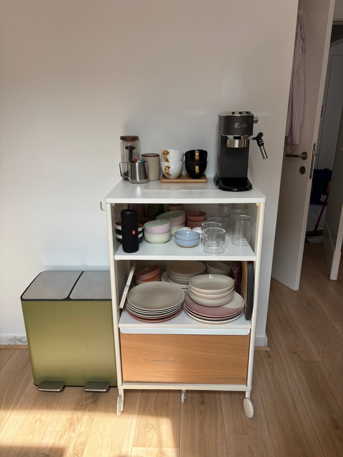 IKEA BEKANT, Huis en Inrichting, Ophalen, Gebruikt, Met lades, IKEA