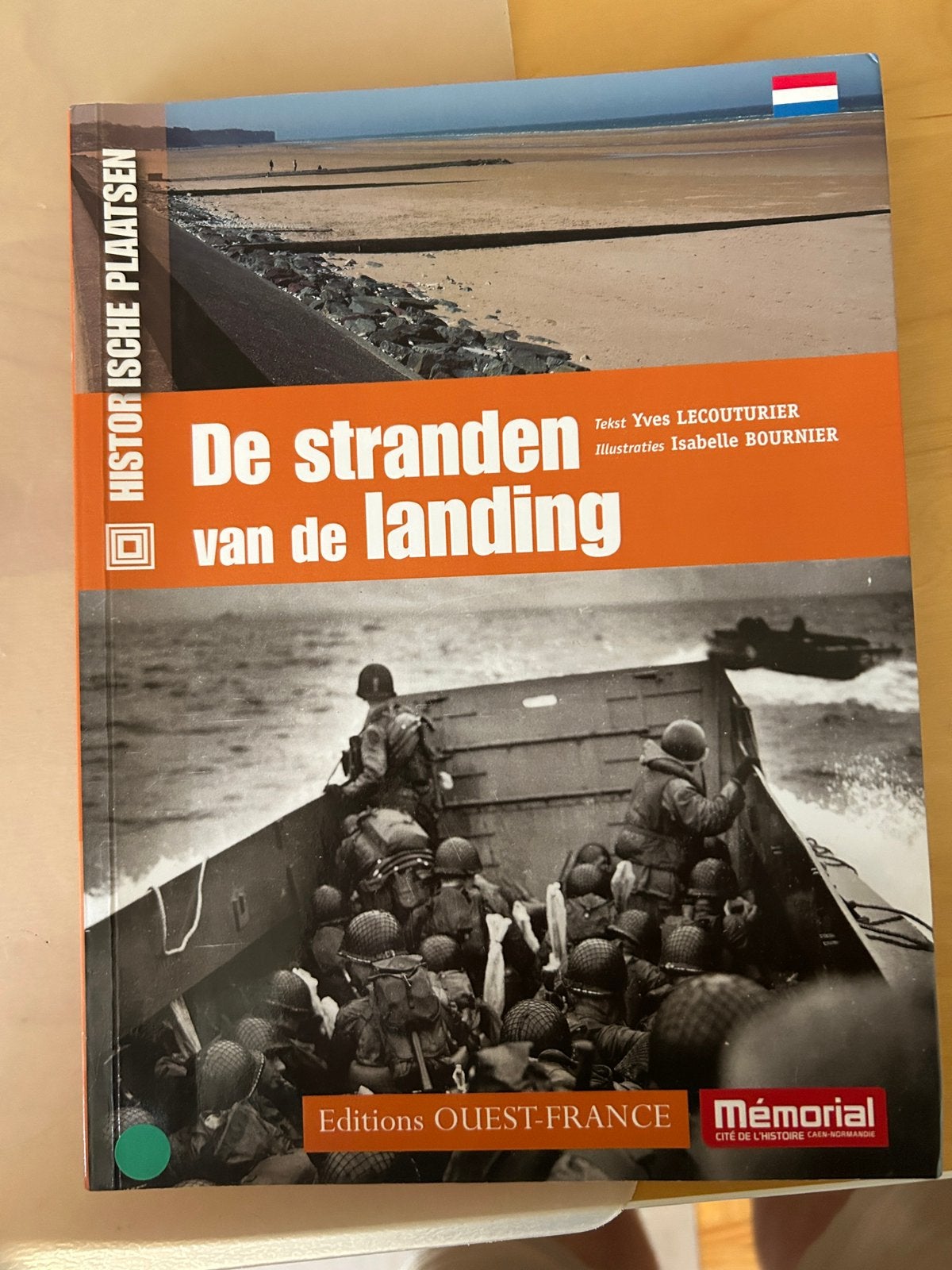 Boek De stranden van de landing, atlantikwall, Ophalen of Verzenden