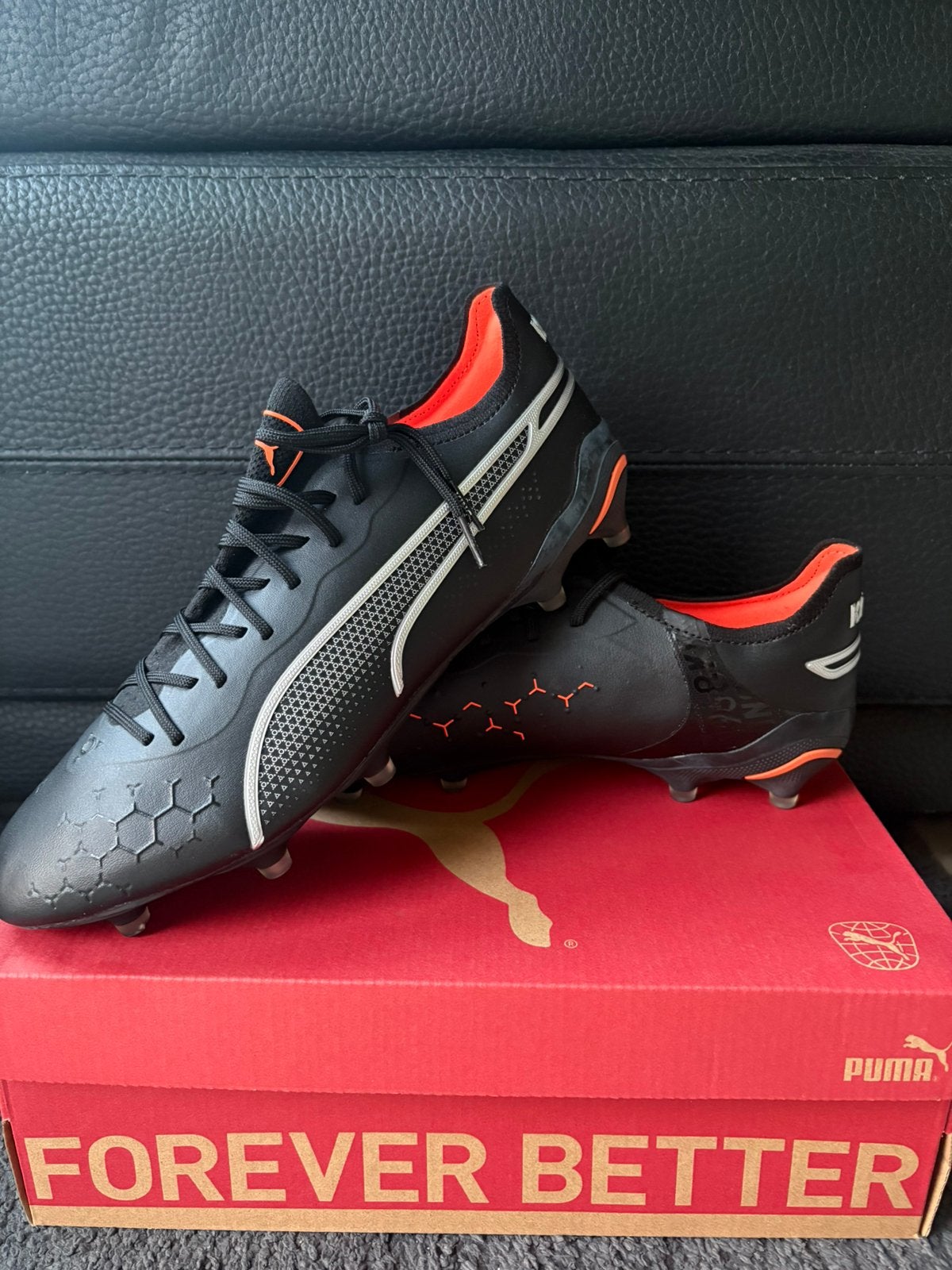 Chaussure de foot puma neuf taille 44, Enlèvement, Neuf