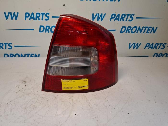 Achterlicht rechts van een Skoda Octavia, Gebruikt, -, -, Ophalen of Verzenden