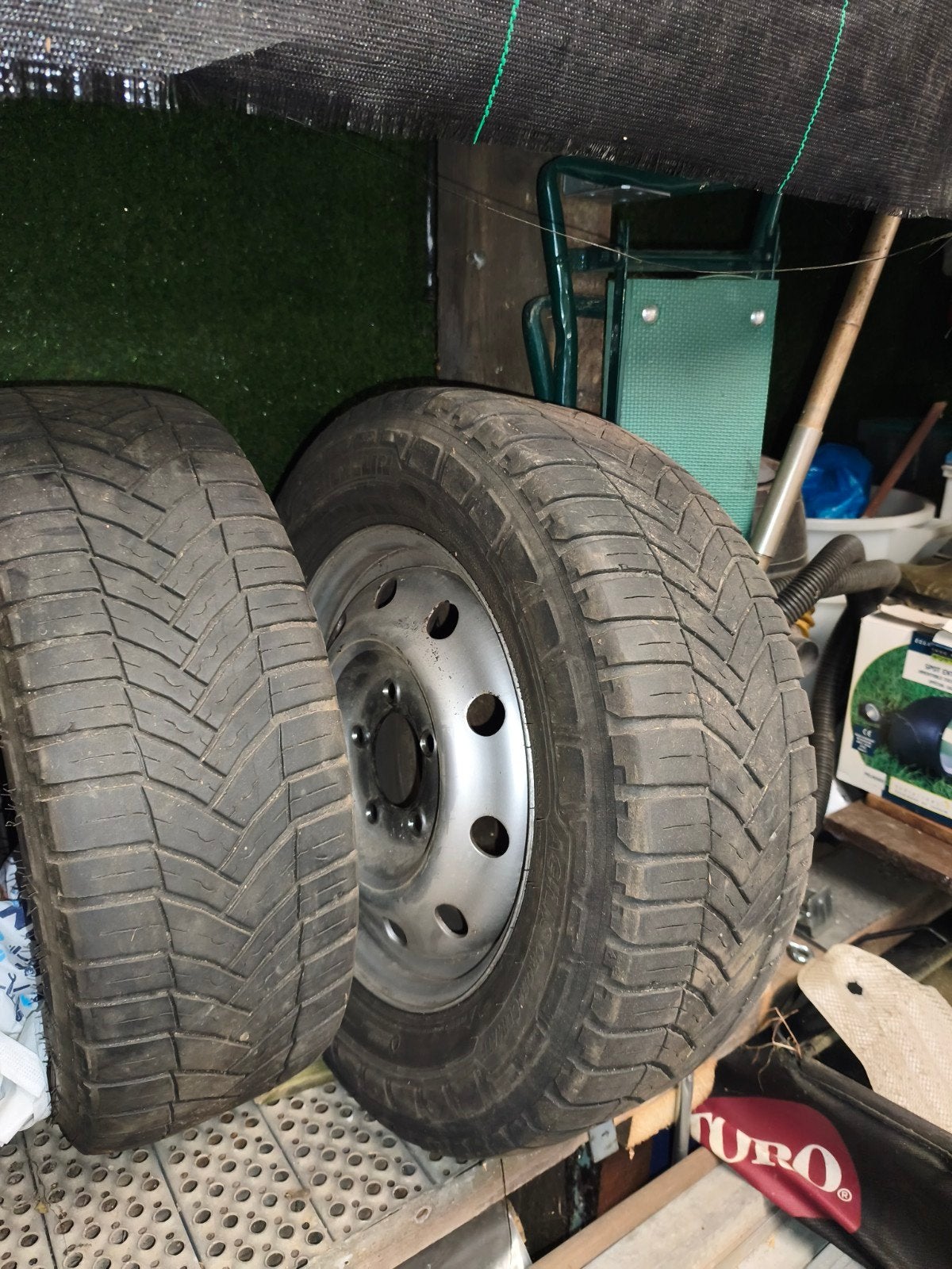 pneus Michelin agilis 225/65/16, Enlèvement ou Envoi