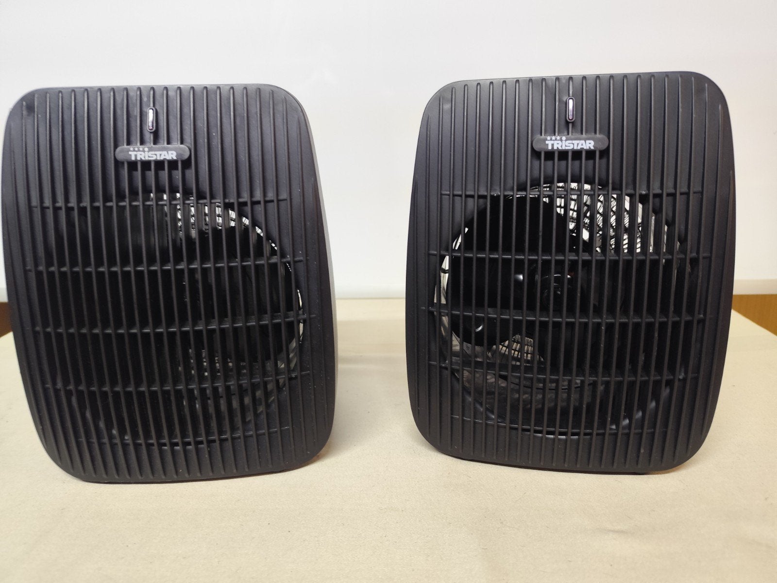 Tristar verwarming PB-3836B. 2000W. 18€ voor de 2 samen., Doe-het-zelf en Bouw, Ophalen